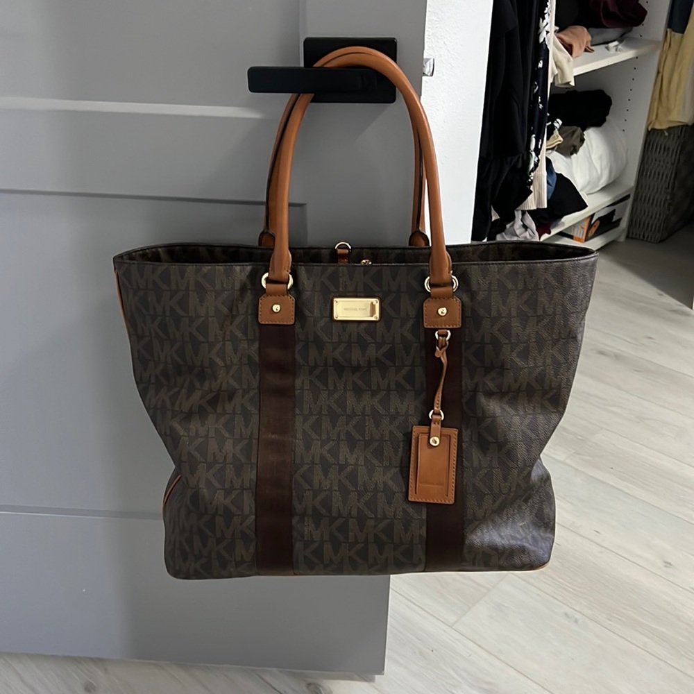 Michael KORS travel bag